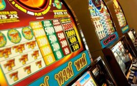 Giao diện game slot online ricvip với nhiều chủ đề và tỷ lệ thưởng hấp dẫn